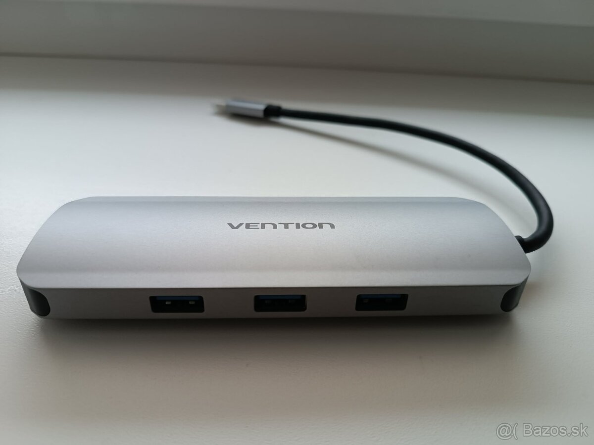 9 v 1 USB-C dokovacia stanica - 2