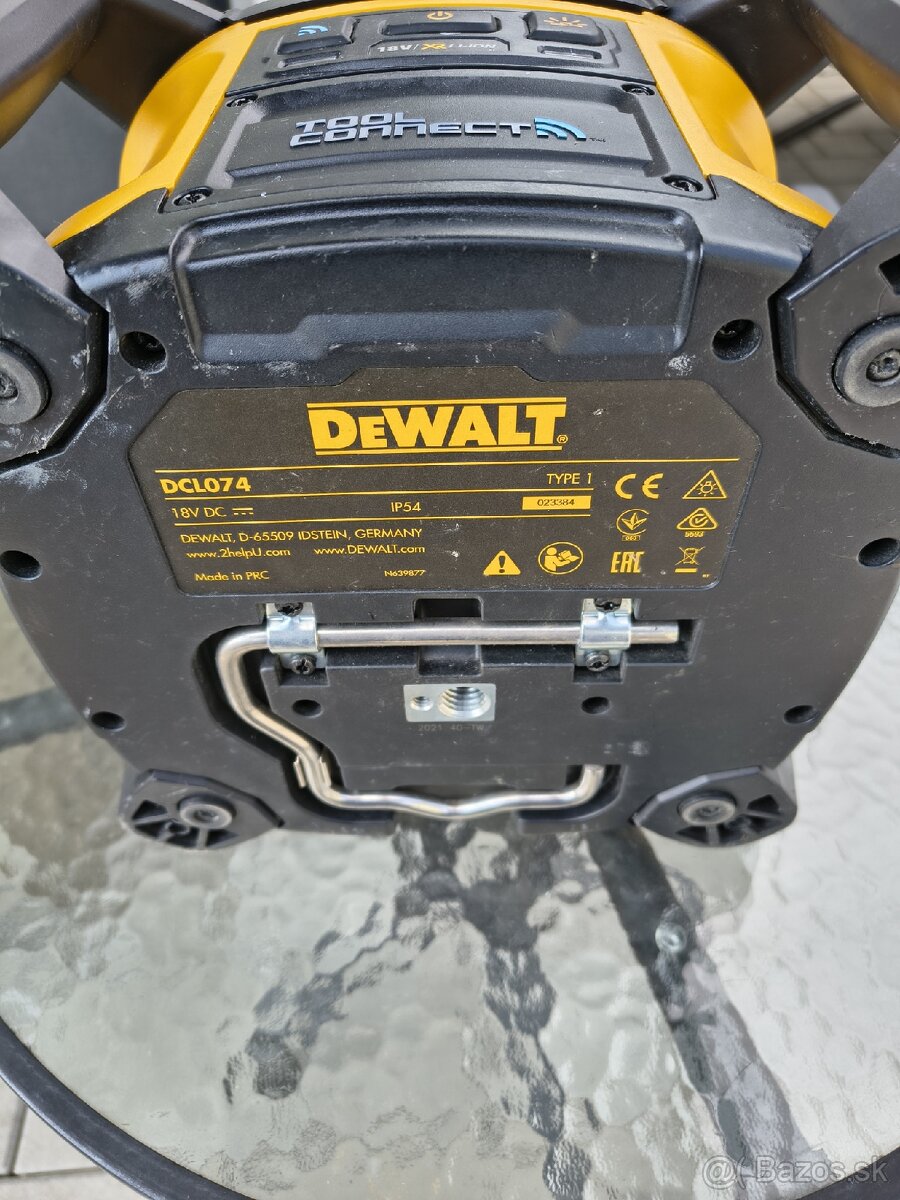 Dewalt svetlo DCL074 - 2