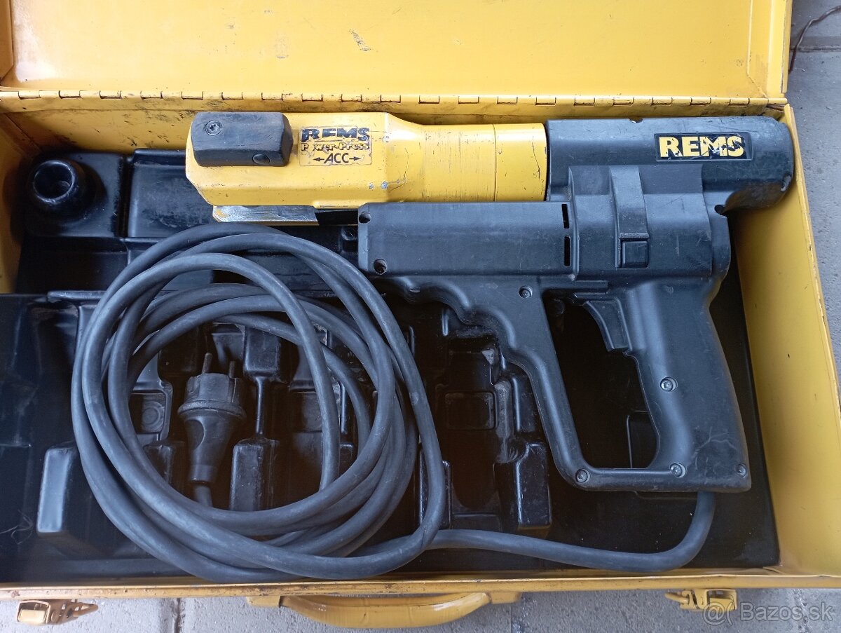 Predám lisovačku Rems plus čeľuste - 2