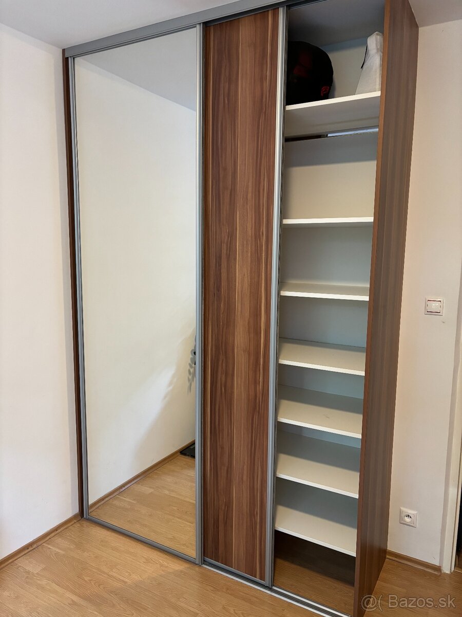 Skrina 166x60x257 - 2