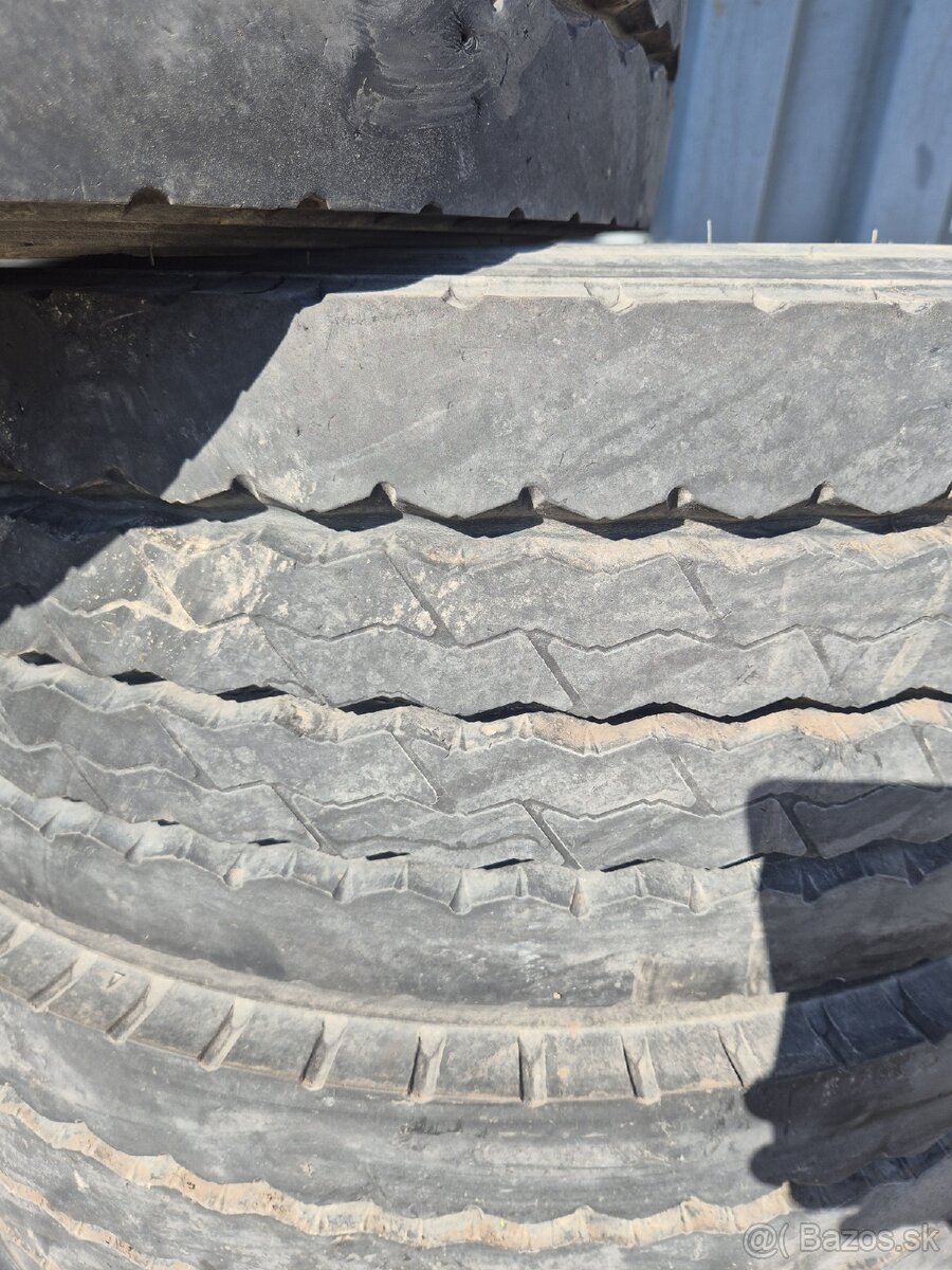 265/70 r19,5 - 2