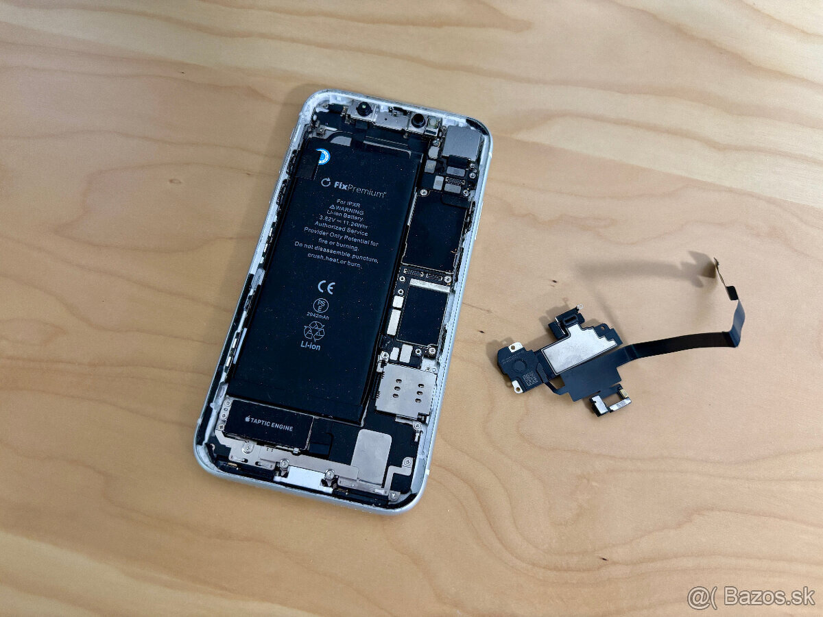 iPhone XR na diely - 2