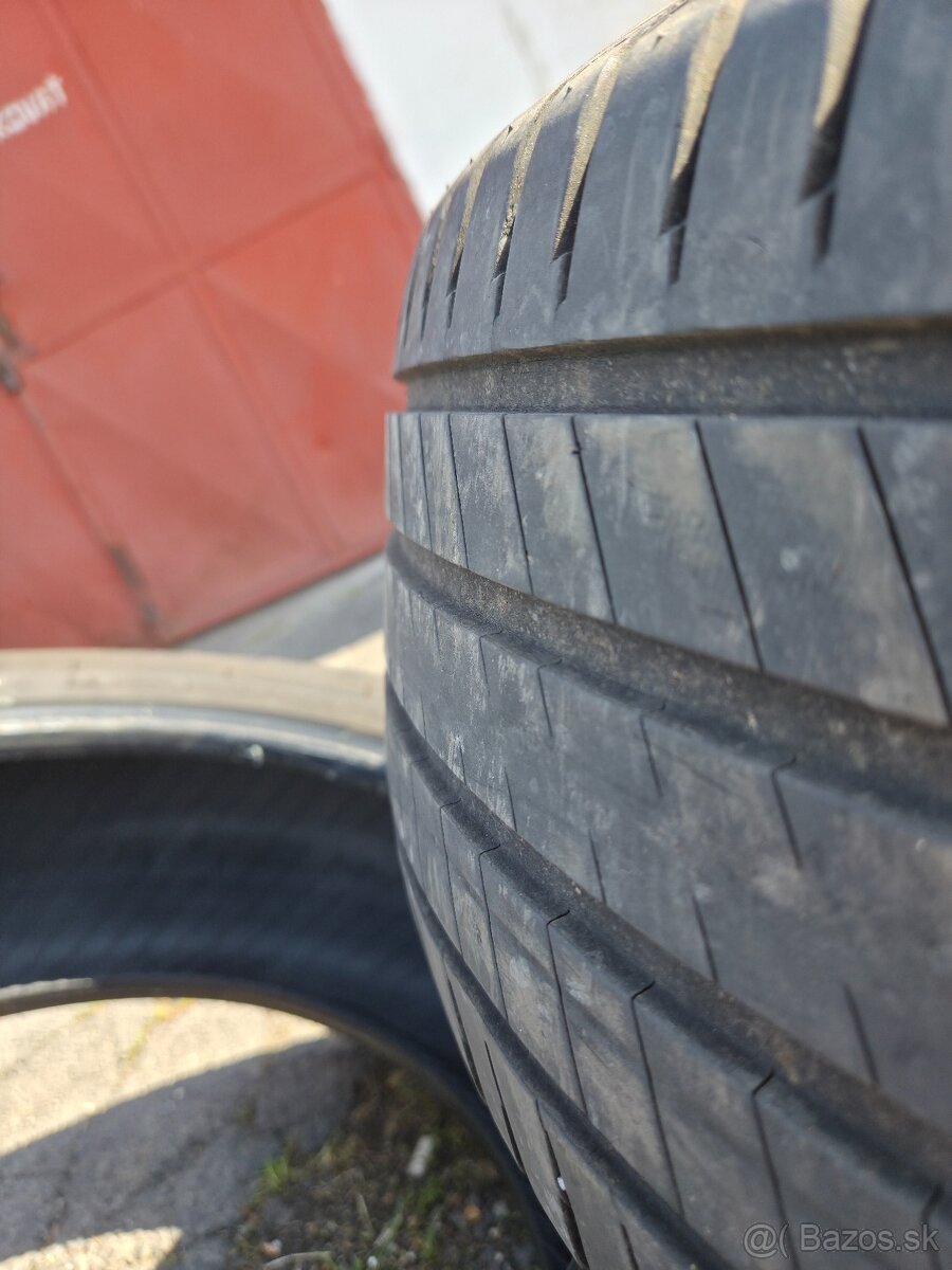 Predám pneu Michelin Latitude Sport 3 - 2