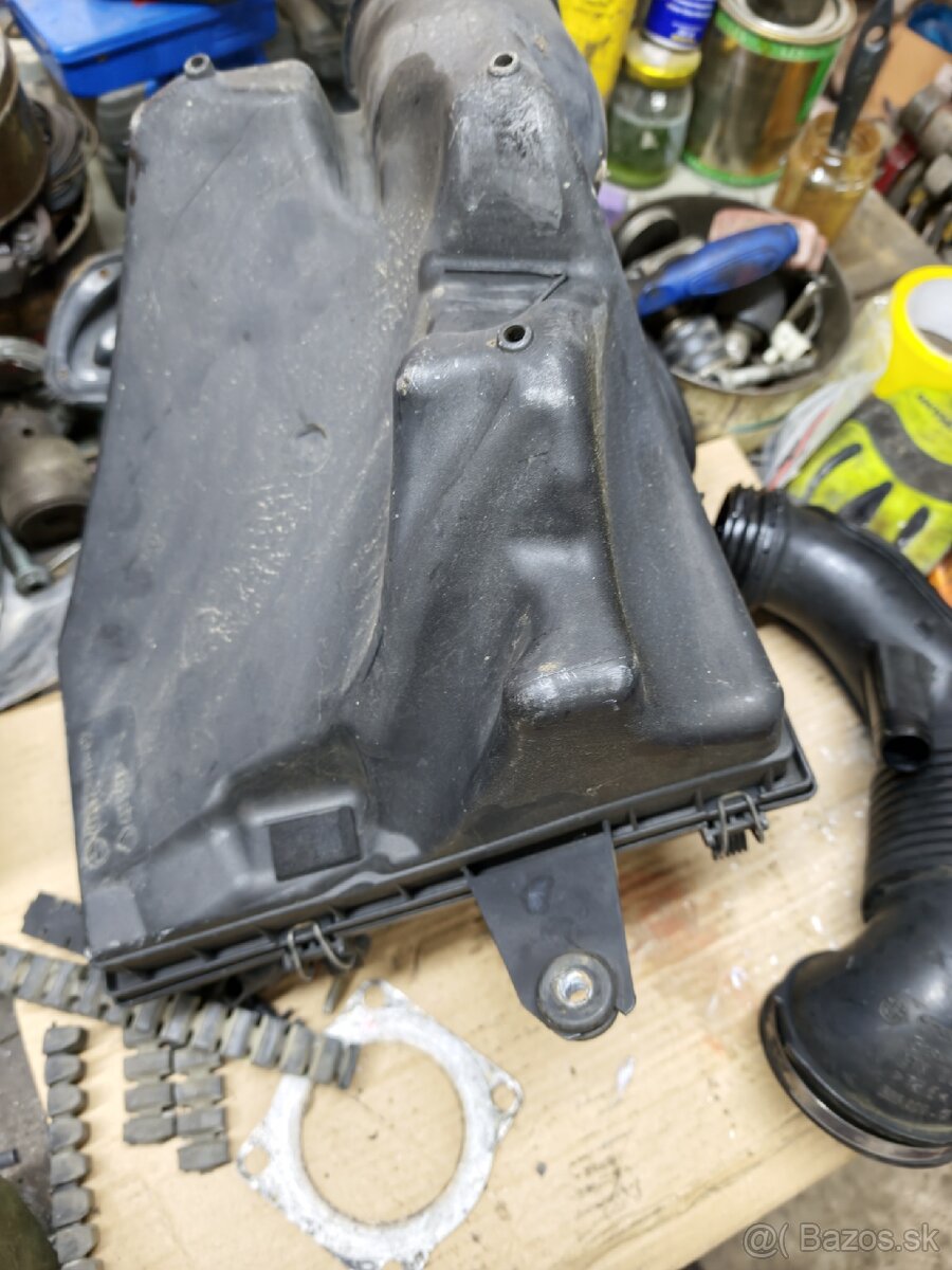 BMW 535d airbox váha vzduchu - 2