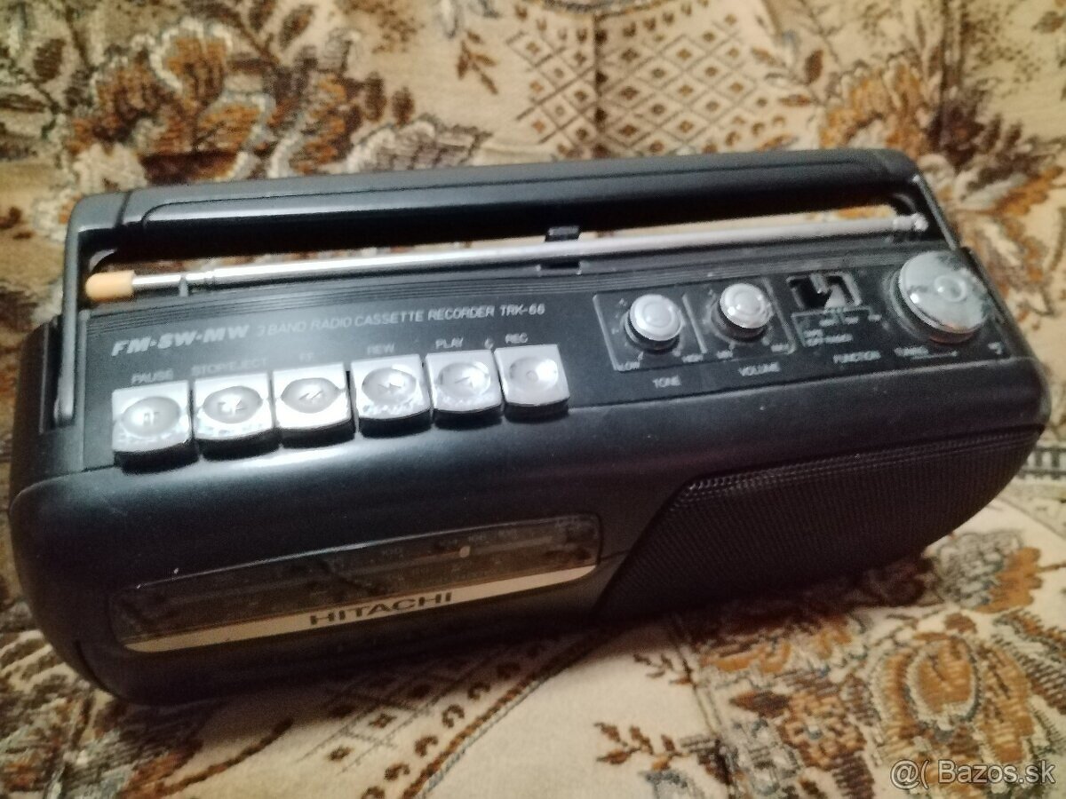 Rádiomagnetofón Hitachi TRK - 66W - 2