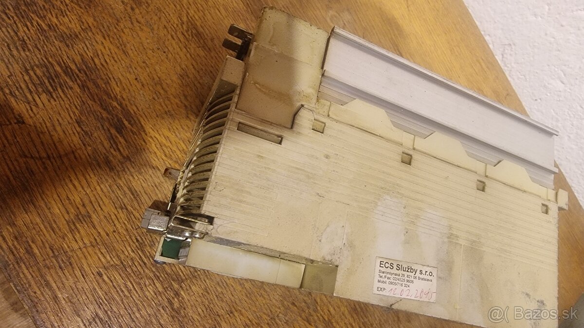 Predam frekvenčny menič lenze 8200 3kw - 2