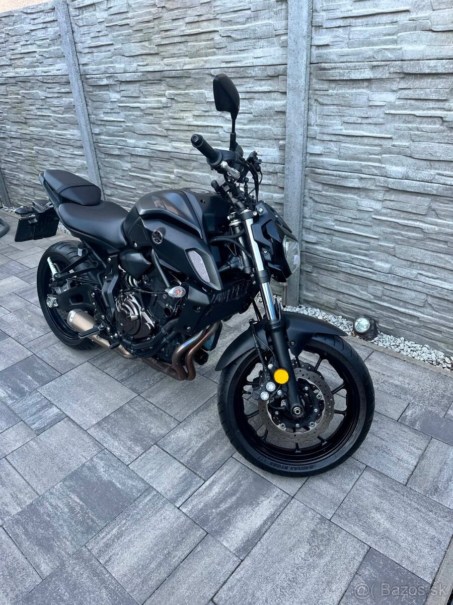 Yamaha MT 07 - 2