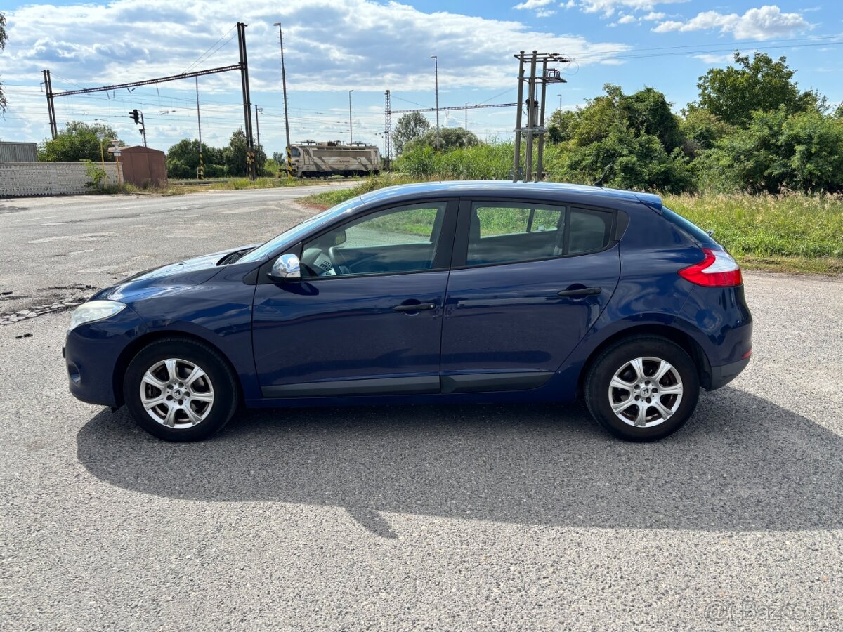 Renault Mégane 1.6 16V Expression - 2