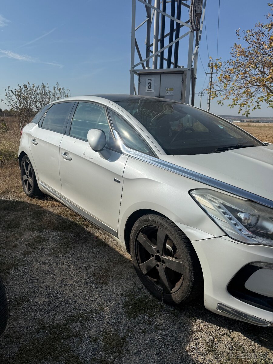 Ds5 - 2