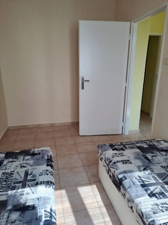 Na prenájom 1 izbový byt v Teranoch - 2