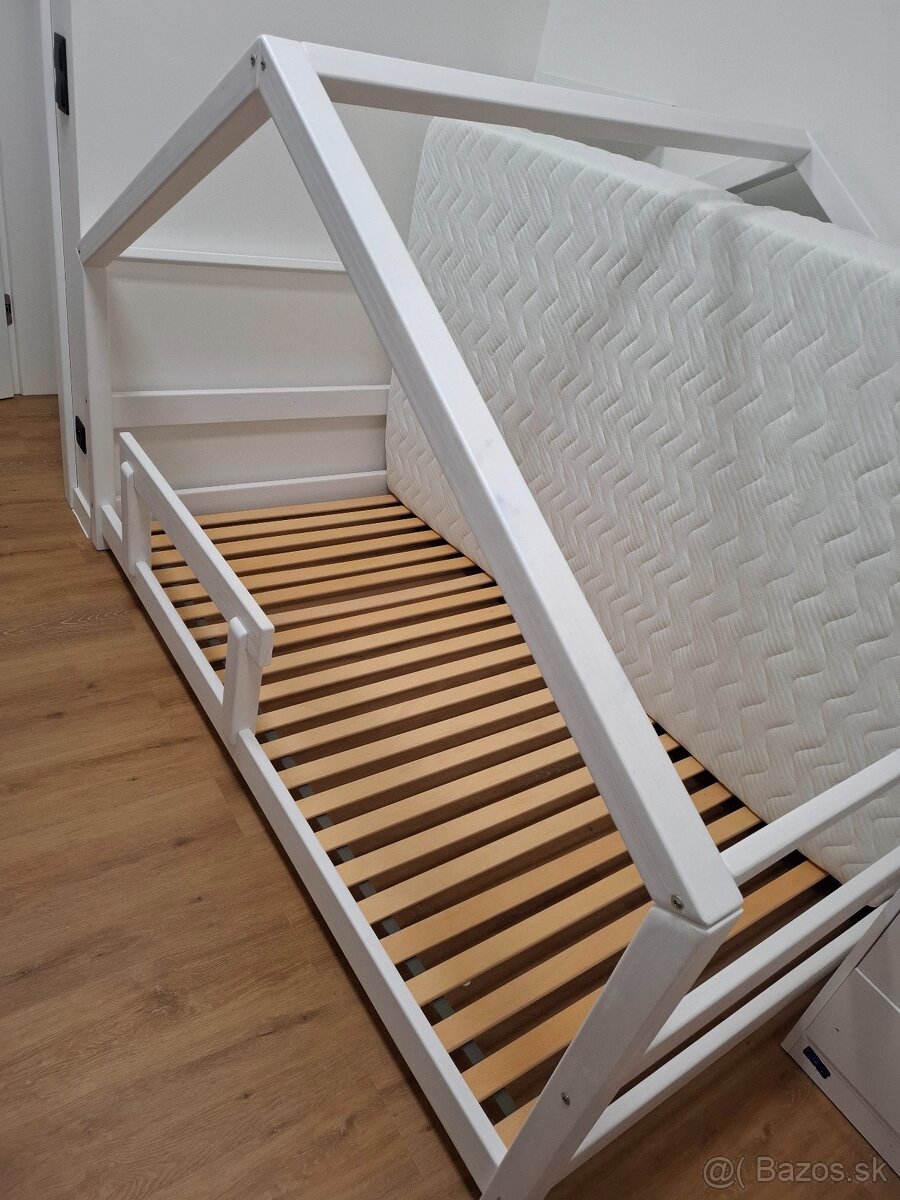 Domčeková posteľ LUCKY 120x200 cm + matrac METROPOLIS - 2