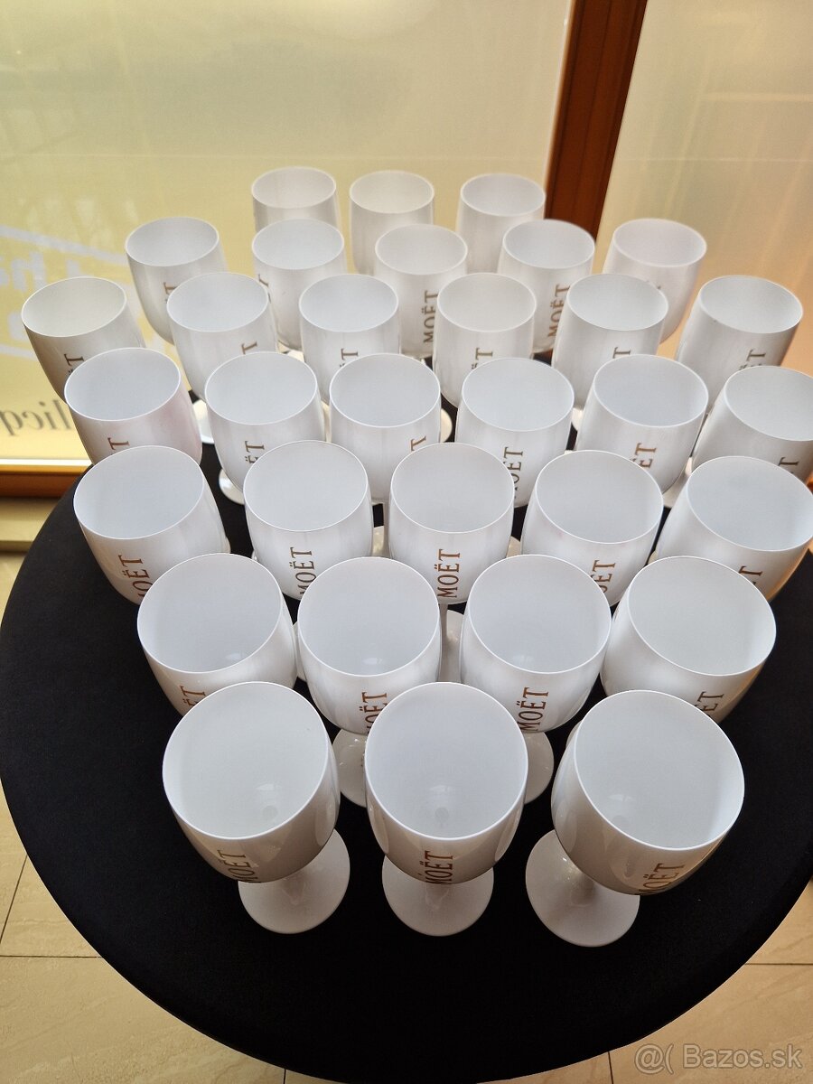 Predám biele štýlové poháre MOËT & CHANDON - 2