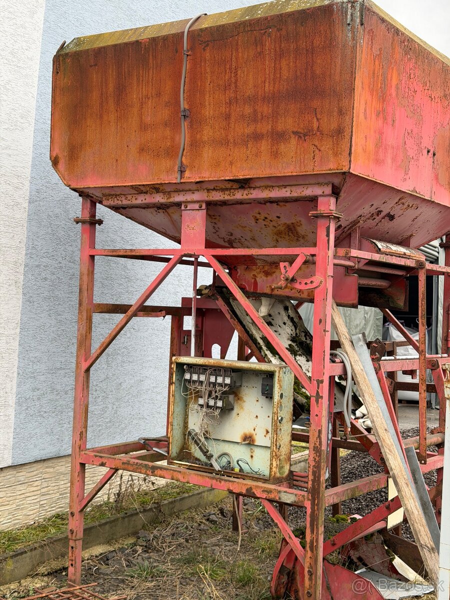 Oceľová násypka - 2