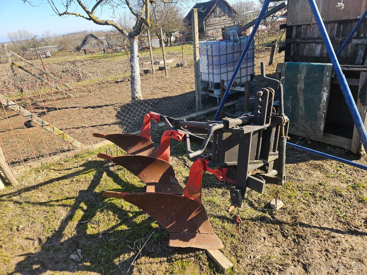 Predam troj radličny pluh - 2
