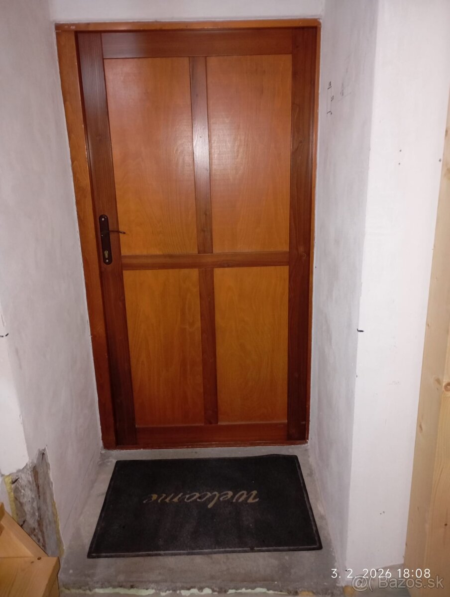 Drevené vchodové dvere - vonkajšie - 2