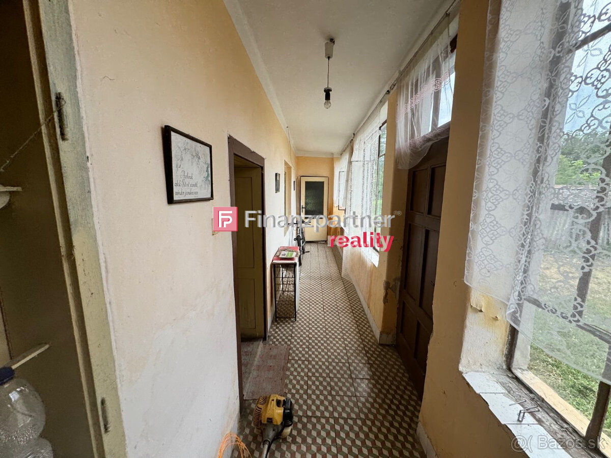 Dom , Chalupa v Bielovciach . - 2