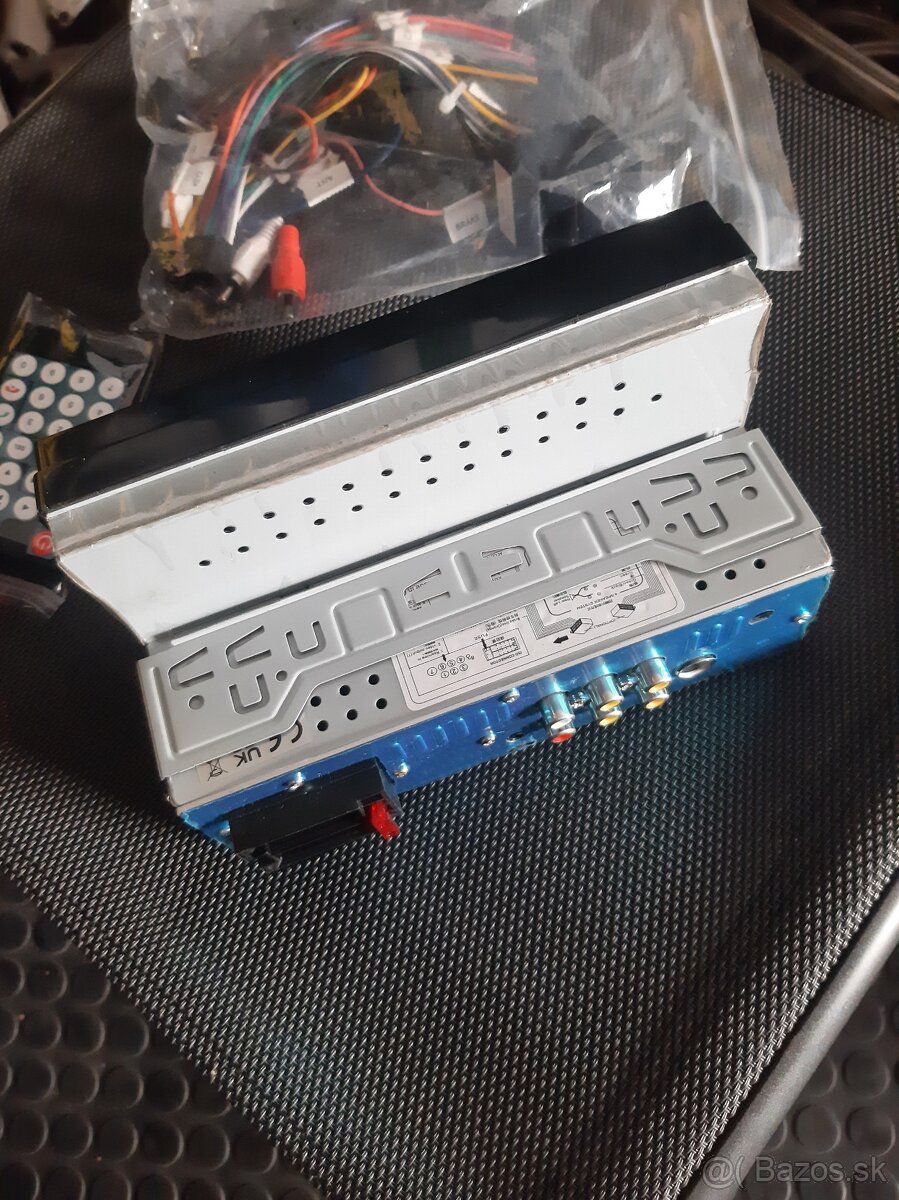 Dotykové 1din 2din autorádio - 2