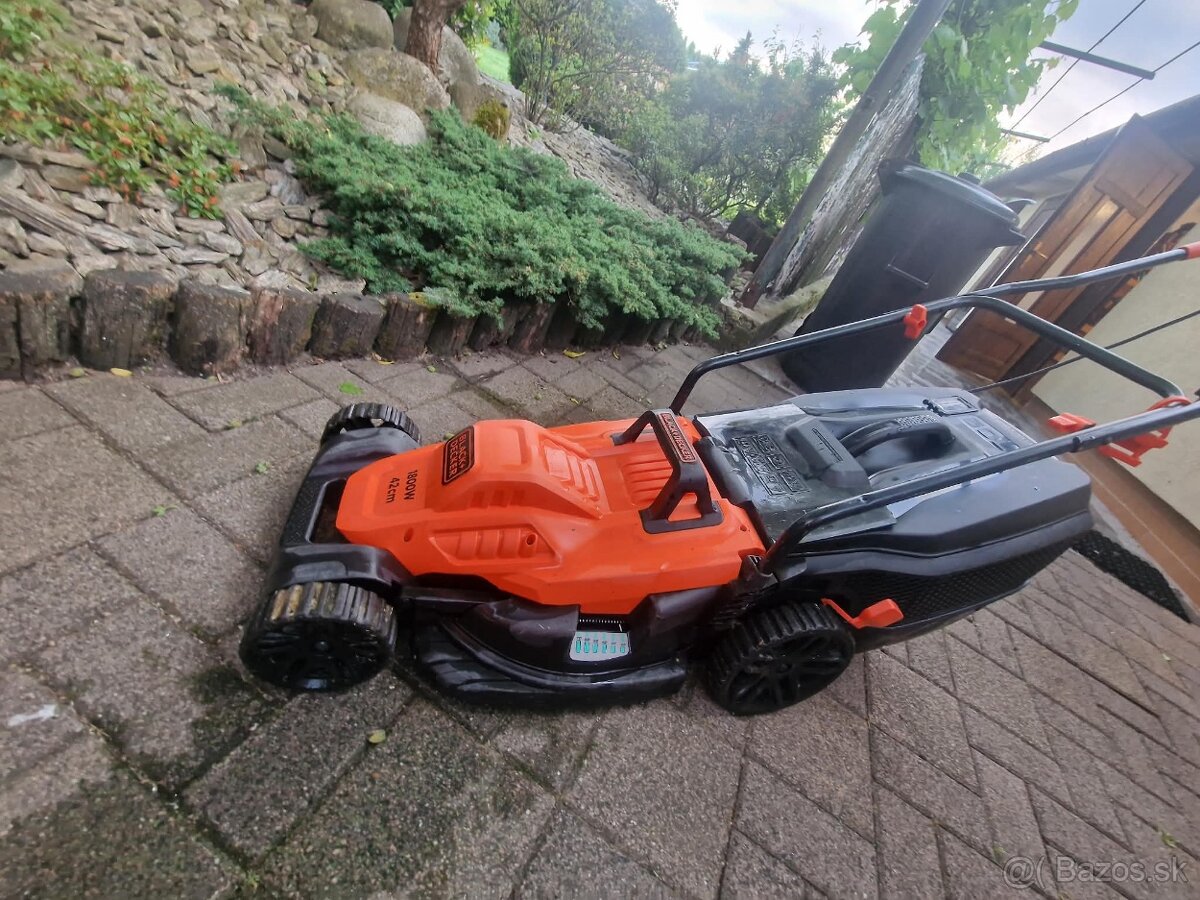 Električka kosačka black decker - 2