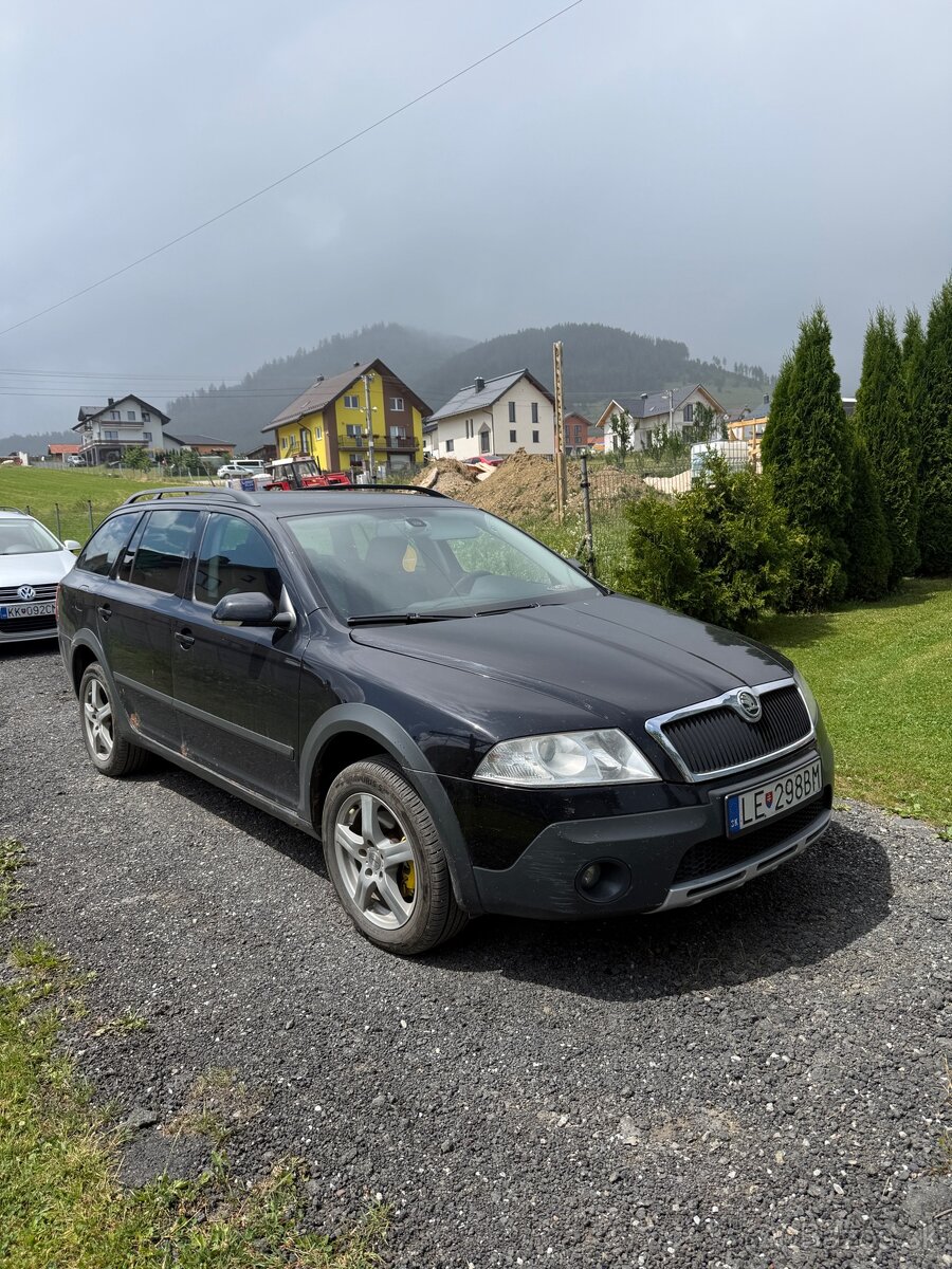 Škoda Octavia Scout - 2
