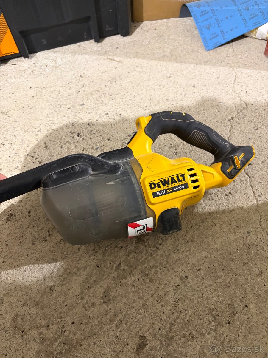 Dewalt DCV501L aku vysávač - 2