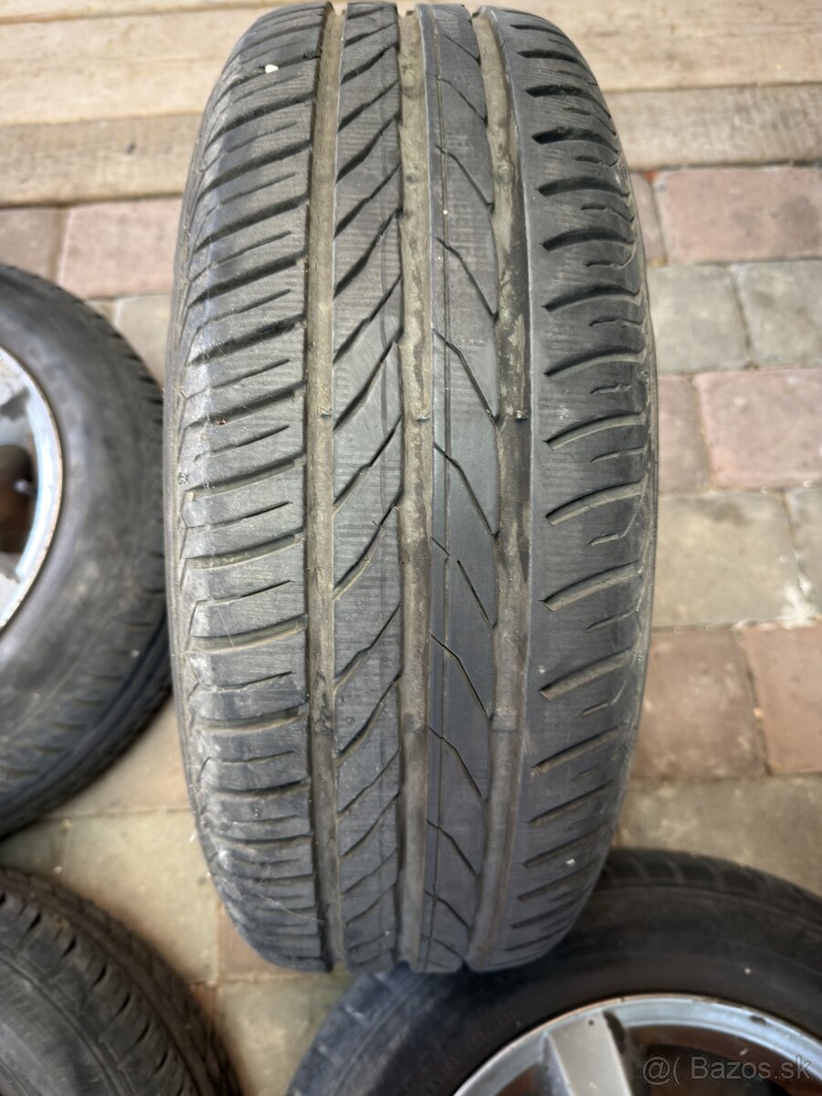 195/60 R15 + elektróny - 2