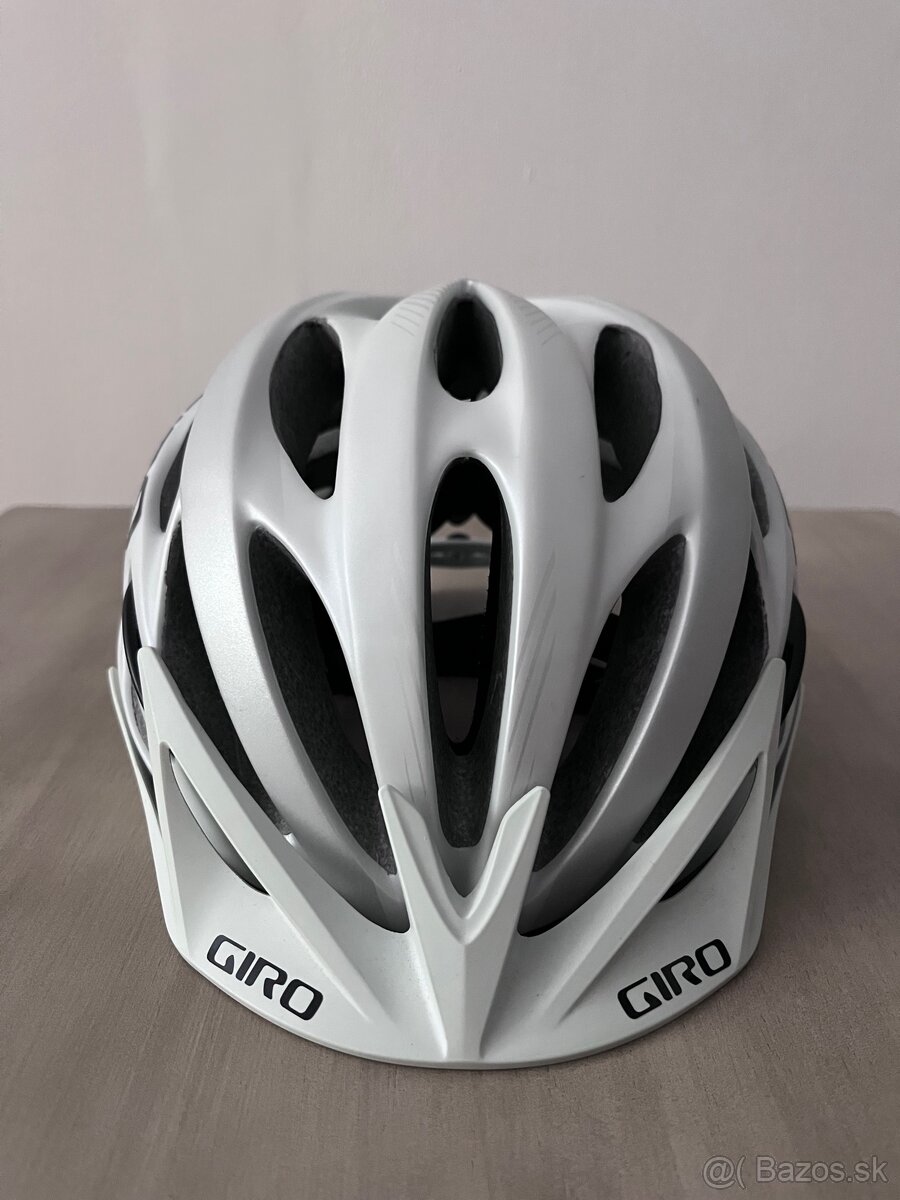 Giro Athlon prilba - 2