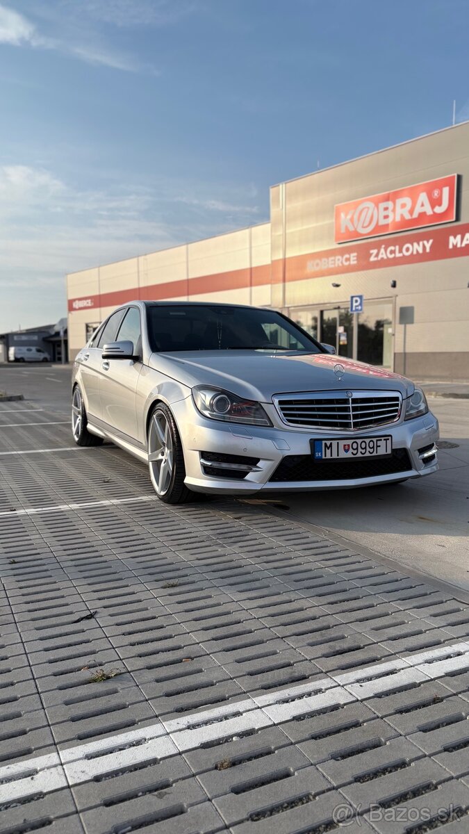 Mercedes w204 c350 Amg - 2