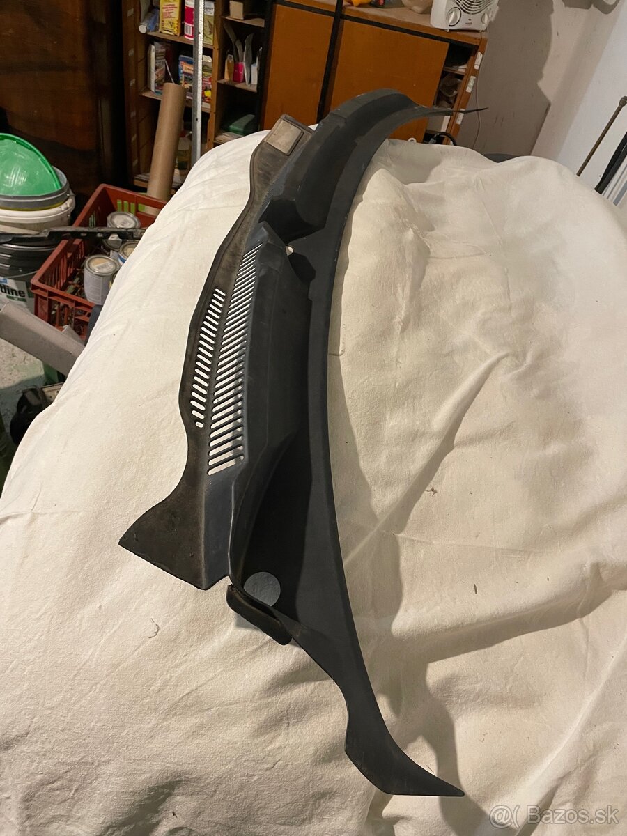 Golf 4 torpédo/ kryt pod stierače - 2