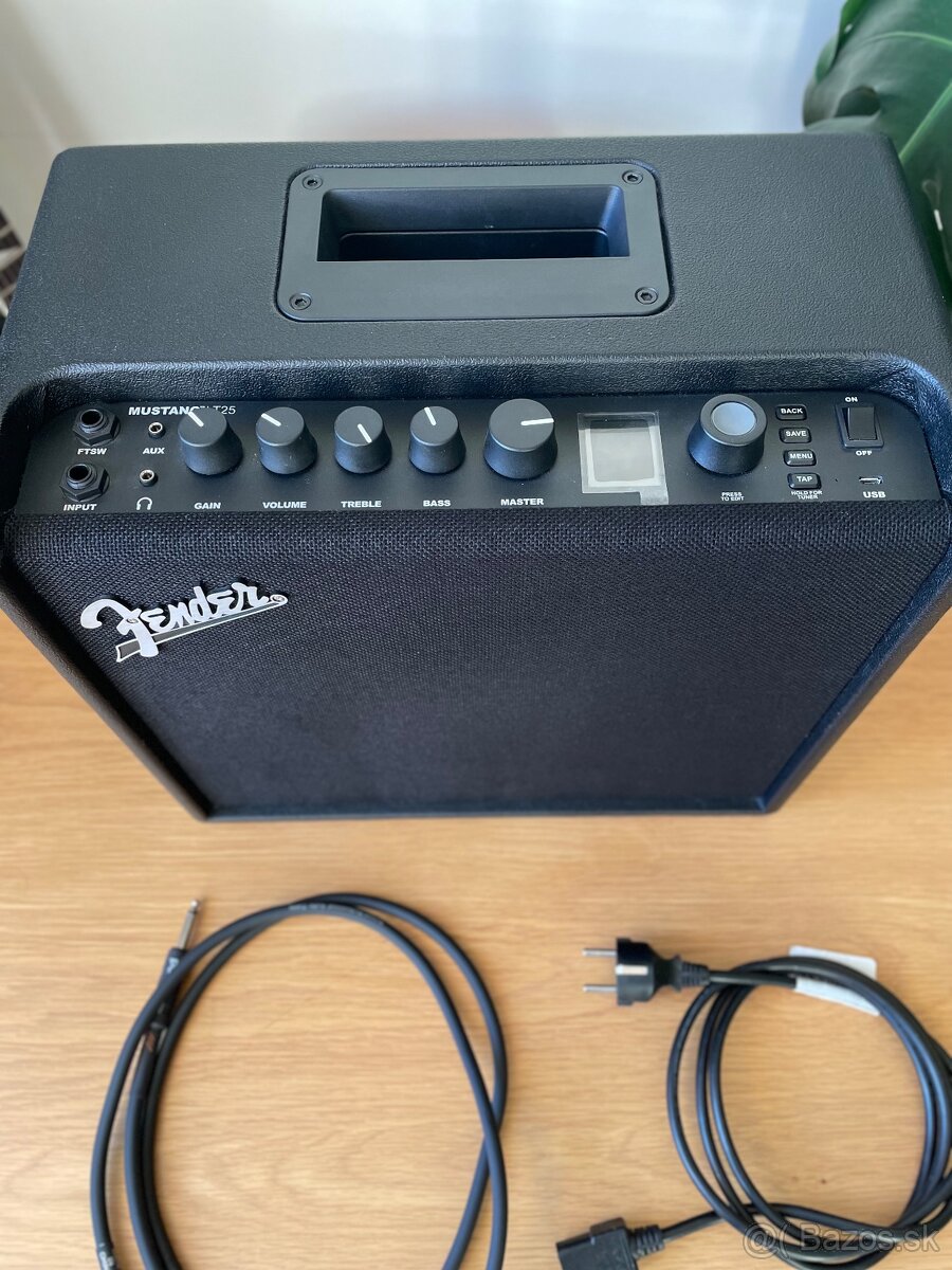 Fender Mustang LT25 Modelingové gitarové kombo - 2