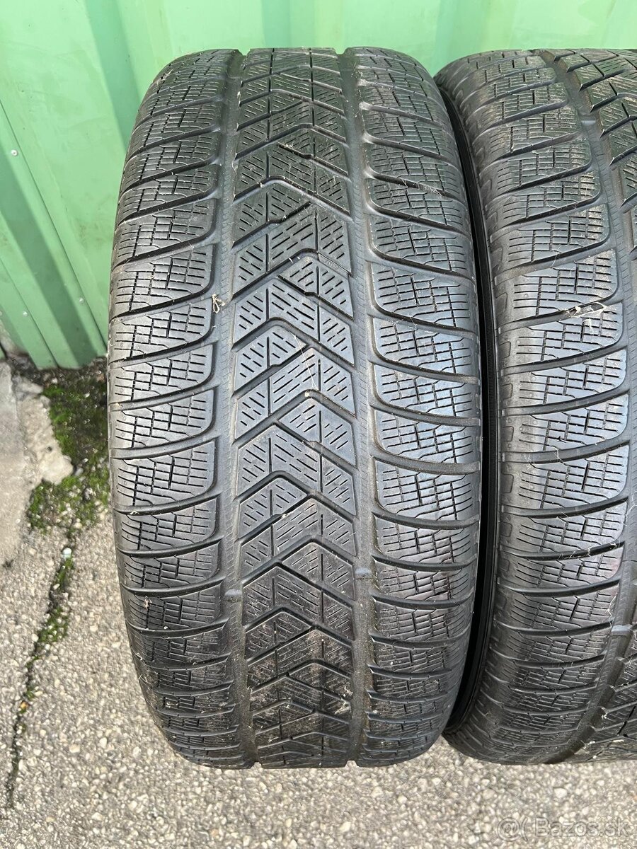 Zimne pneumatiky pirelli 255/60R18 - 2
