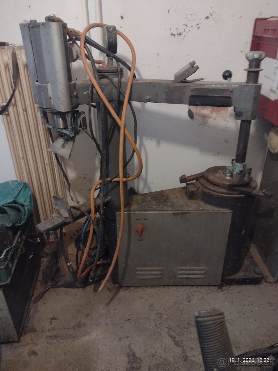 Predám zdvihák a prehadzovačku pneumatík - 2