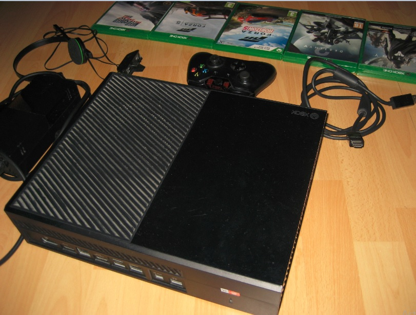 🎮 XBOX ONE 500Gb, 1 ovladac + 5 hier - 2