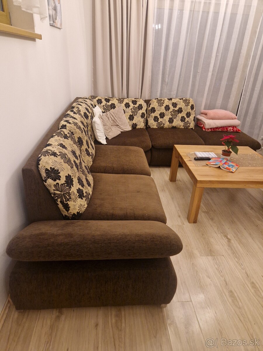 Rohová sedacia súprava s taburetkou - 2