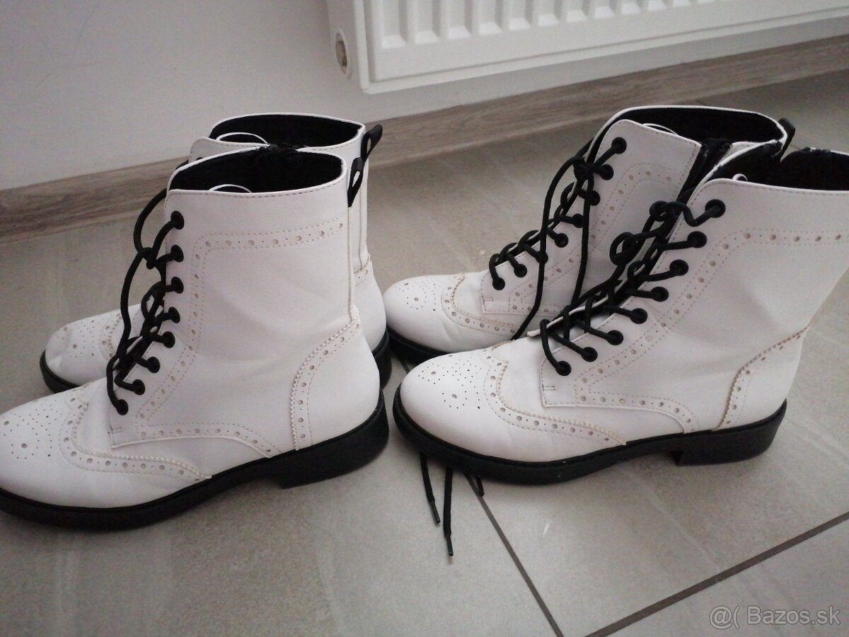 Topánky pre dvojičky /dievčatá - 2