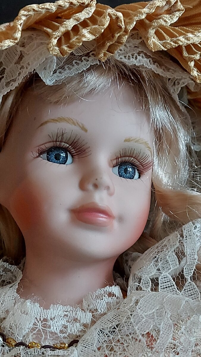 Porcelánová bábika - 2