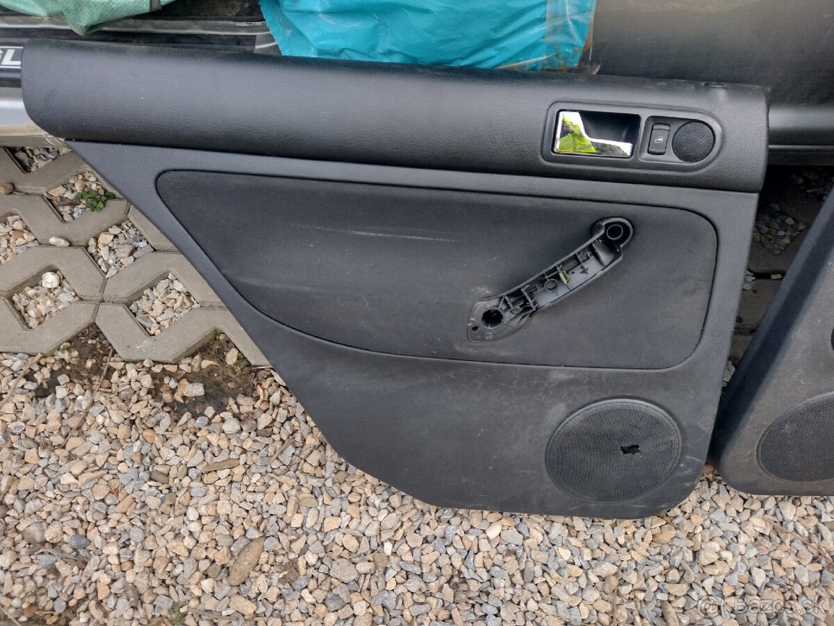 zadné tapacíre Volkswagen Golf 4 variant - 2