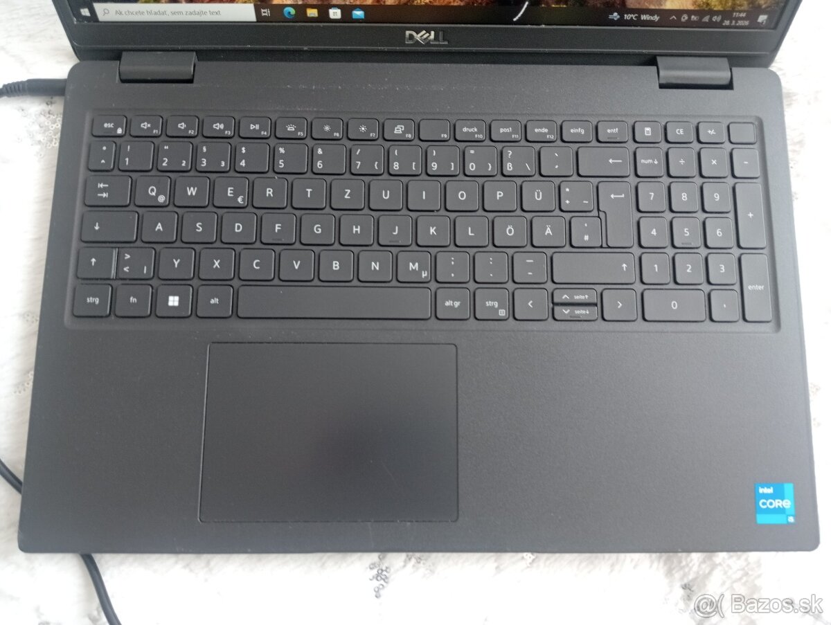 rozpredám na diely notebook Dell Latitude 3520 - 2