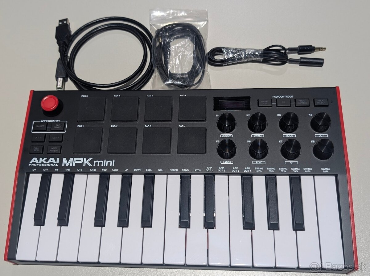 AKAI MPK mini - 2