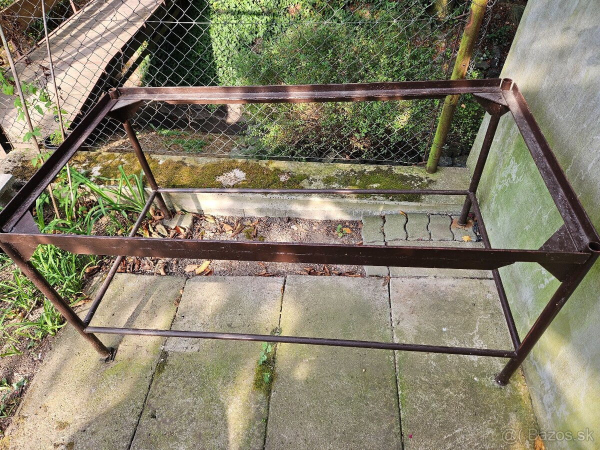 Predám pracovný stôl - 2