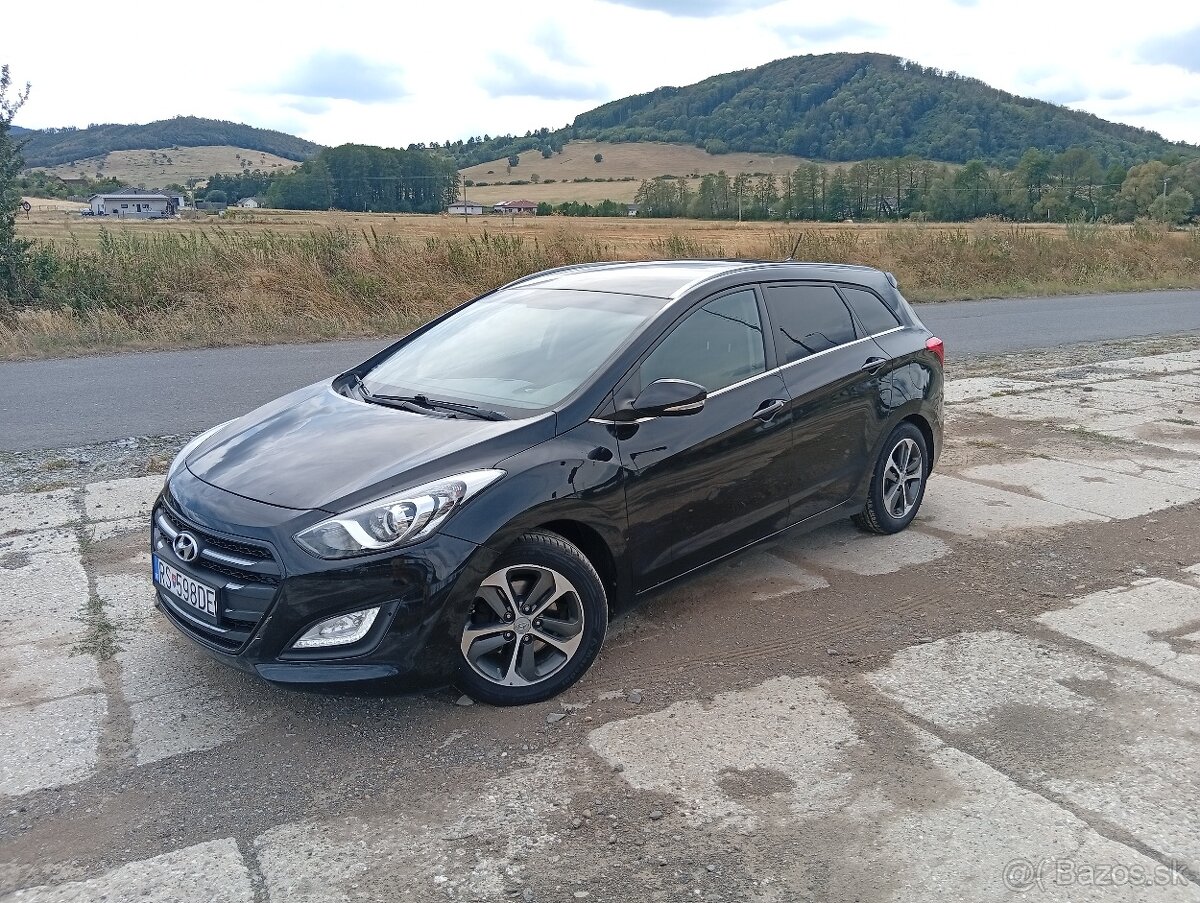 Predám hyundai i30 CW r.v2016 - 2