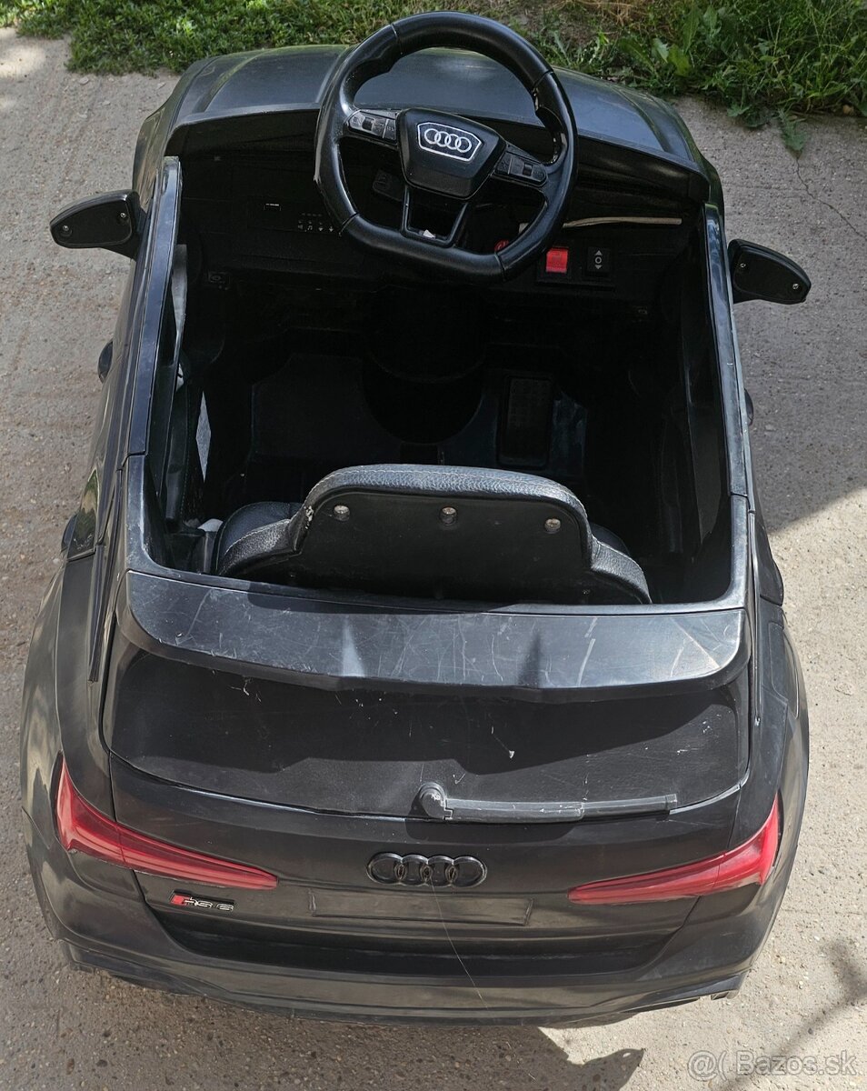 Predam elektrické autíčko Audi - 2