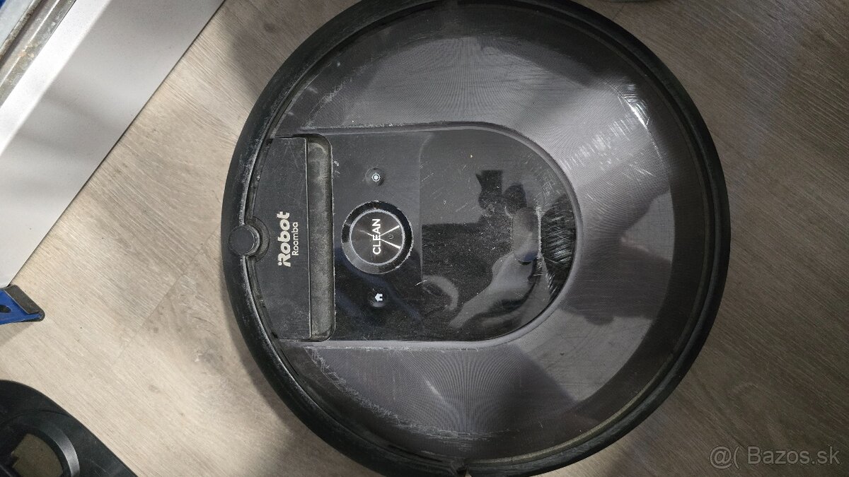 IRobot roomba i7 so stanicou clean base - 2