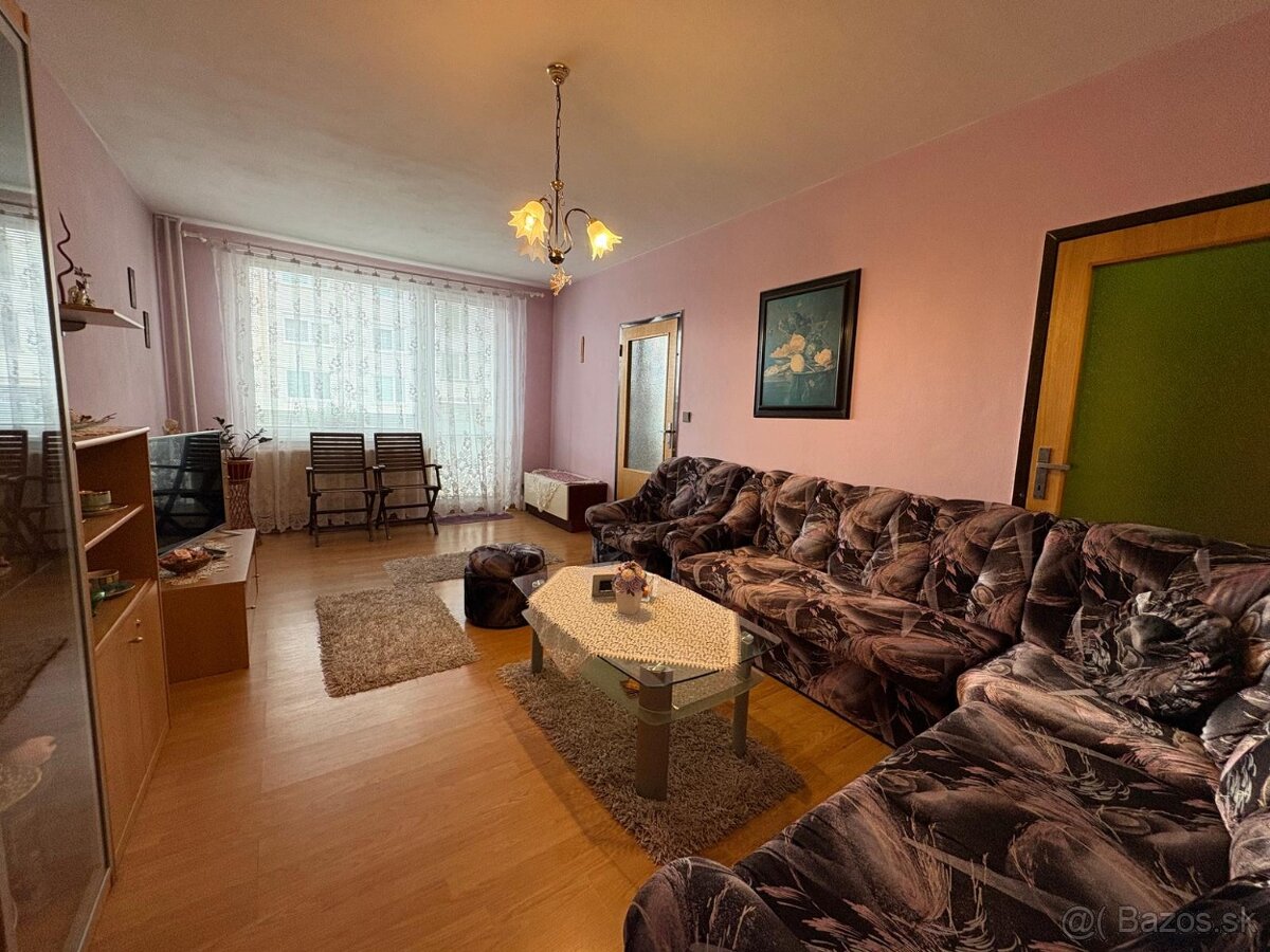 EXKLUZÍVNE Predaj 3-izbový byt v tichej lokalite, Chynorany. - 2