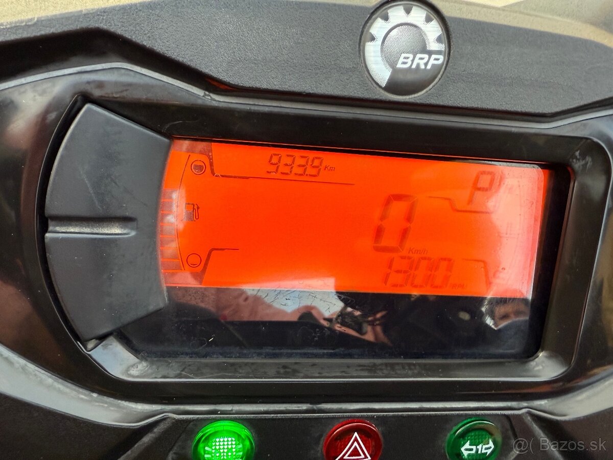 CANAM OUTLANDER 1000 DPS ,930KM rok vyroby 5/2021