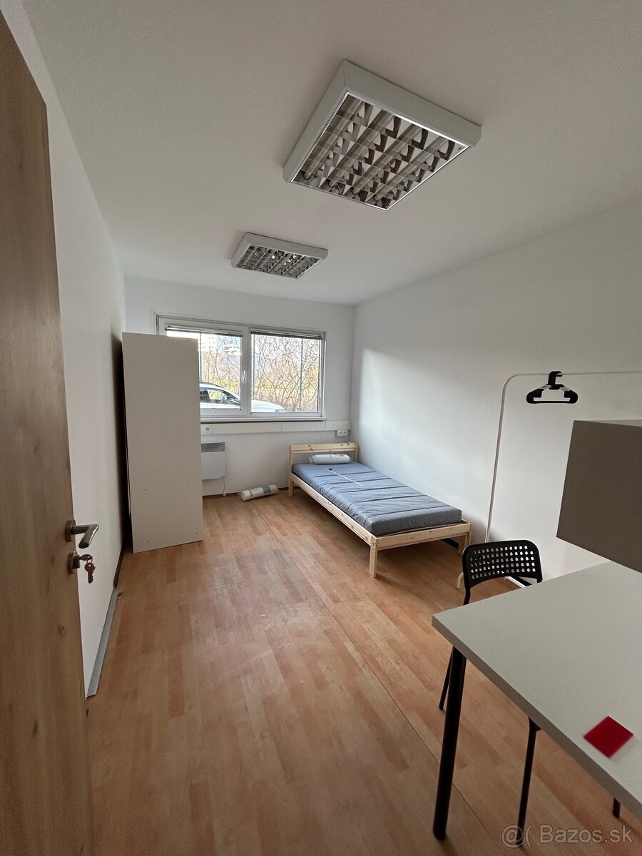 Ponuka prenájmu izby v spoločnej budove - 2