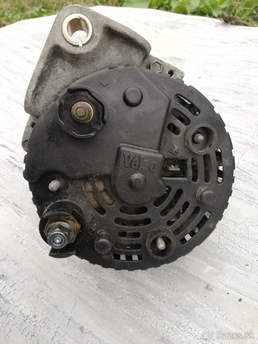 Alternátor volvo V40 1.9dti - 2