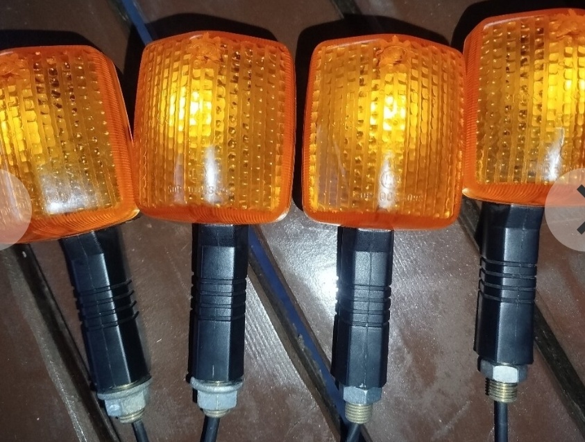 Smerové svetlá CEV - 2