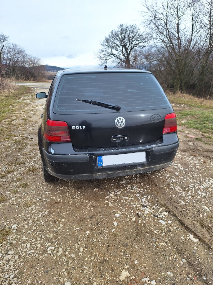 Rozpredám golf 4 1.6 55kw - 2