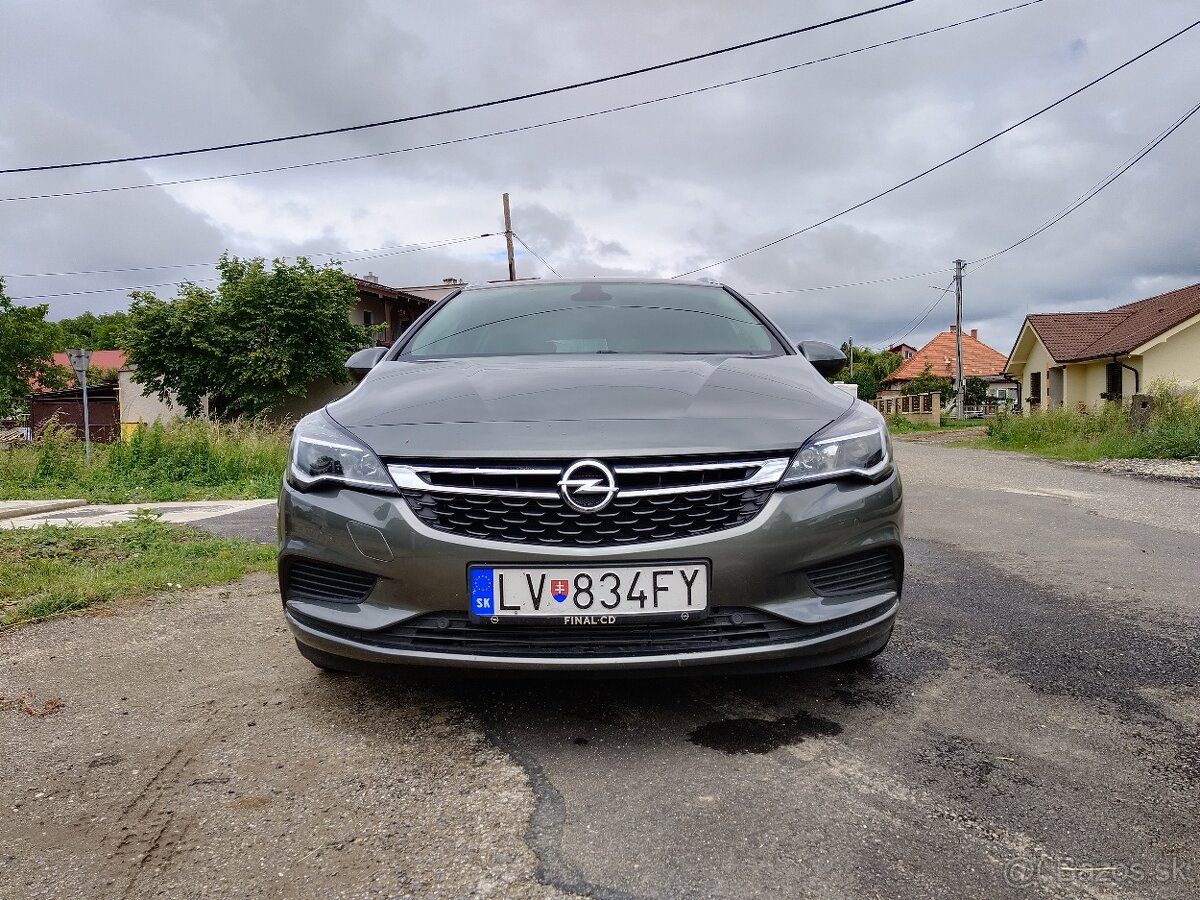 Opel Astra ST 1,4Turbo 92kW - 2