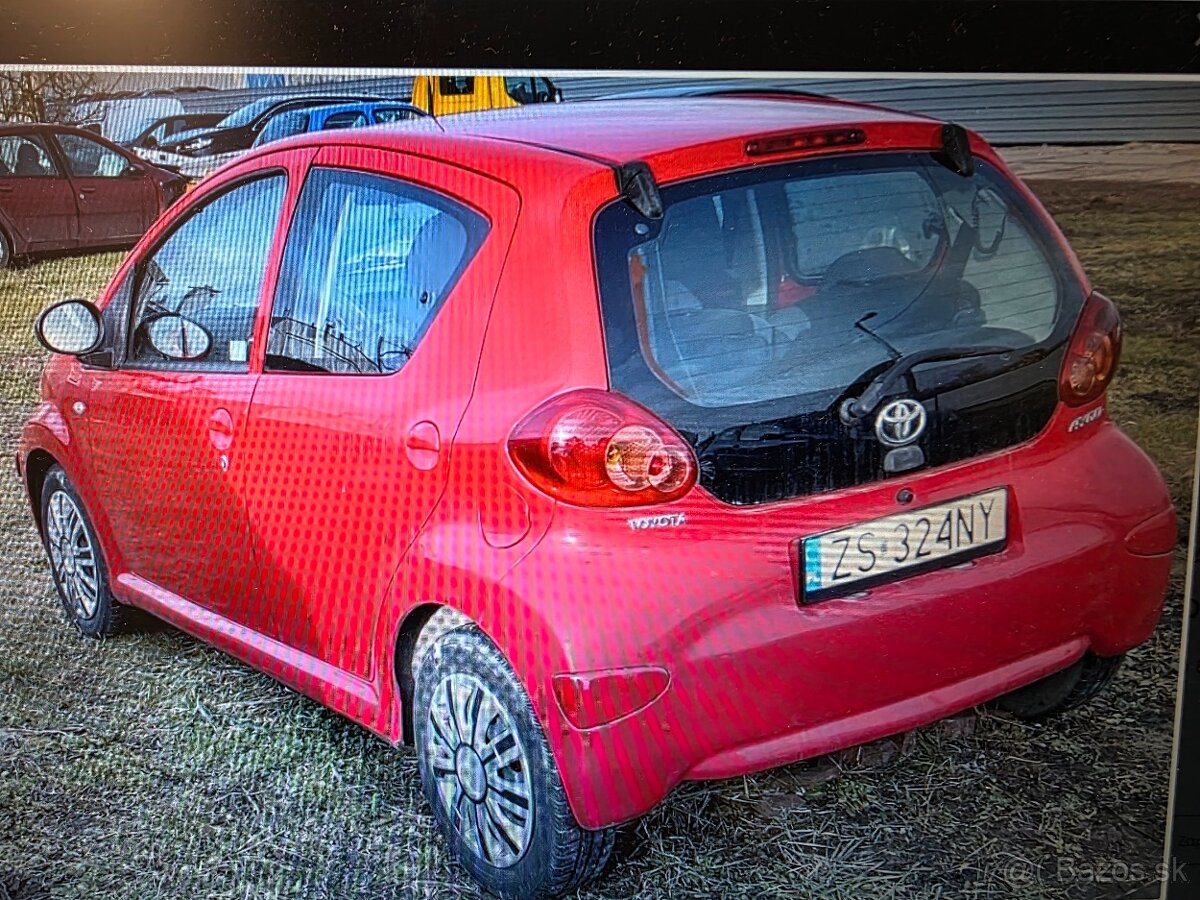 Toyota Aygo zadné svetlá - 2